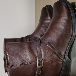 Covington leather boots